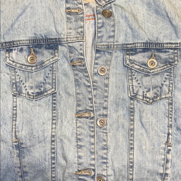 Light washed denim jacket - Picture 3 of 5